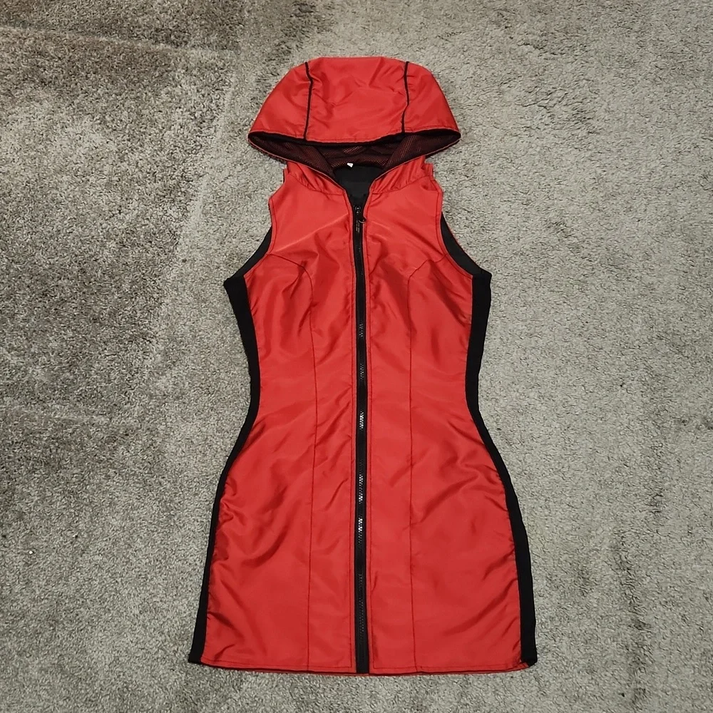 G.I.P Designs hooded dreas - Picture 1 of 3